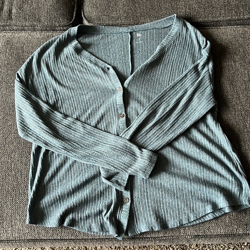 Over the shoulder long sleeve